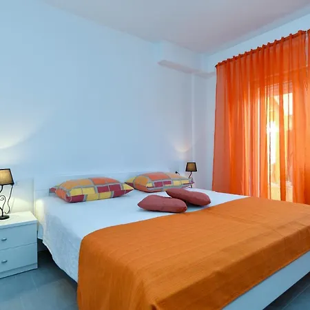 Nedo 2047 Apartment Fazana