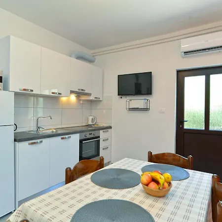 Apartment Nedo 2047 *